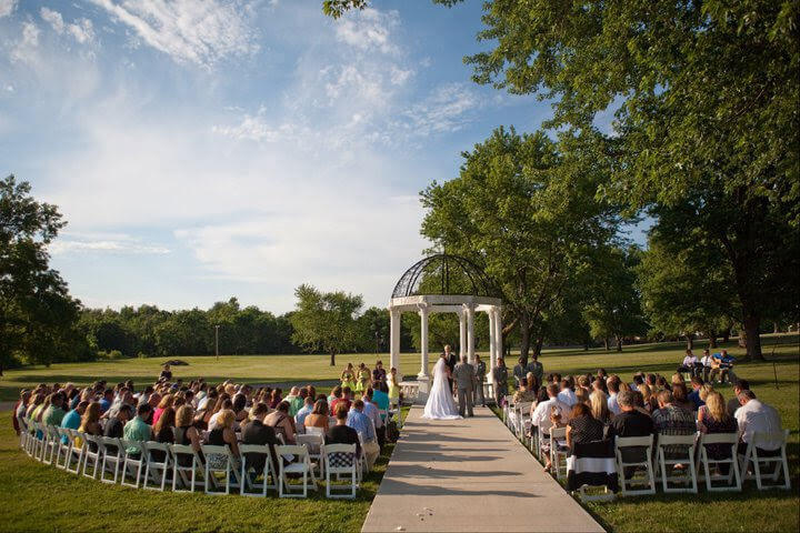 belvoir winery outdoor wedding venue kansas city