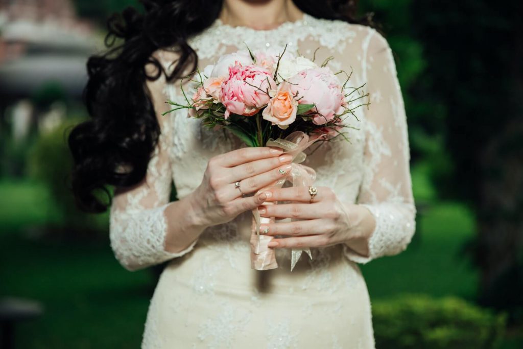 tips for planning your micro-wedding how to plan micro-wedding